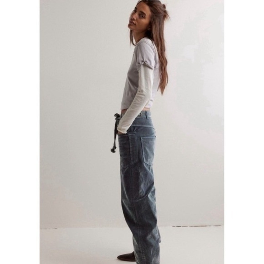 Free People Flocked Moxie Barrel Jeans Mt Green Blue Low Slung Velvet 31 NWOT - Picture 5 of 11